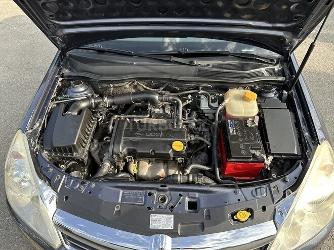 Opel Astra 2007, 215,000 km - 1.4 l - Zərdab