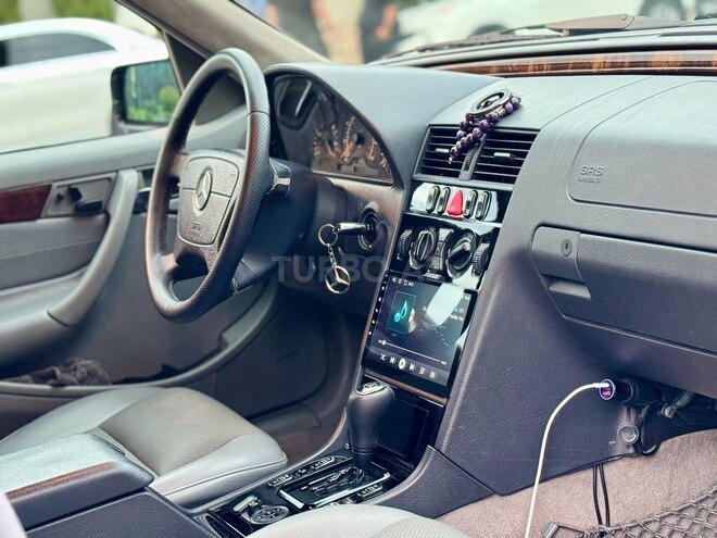 Mercedes C 230-6