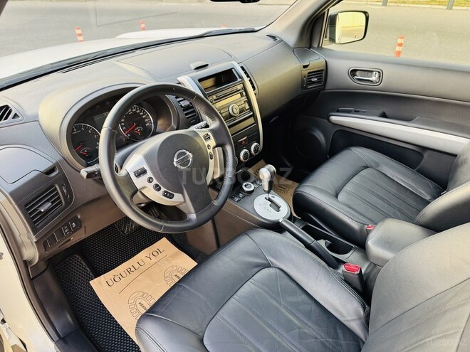 Nissan X-Trail-13