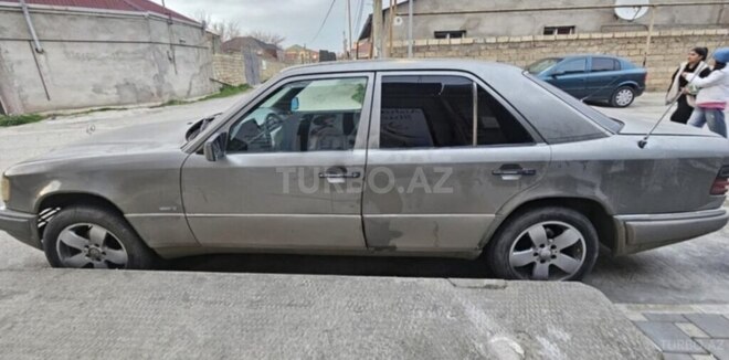 Mercedes E 300 d 1991, 369,000 km - 3.0 л - Bakı