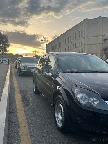 Opel Astra 2010, 229,000 km - 1.4 l - Bakı