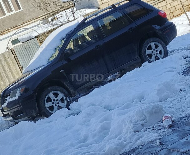 Mitsubishi Outlander 2004, 797,979 km - 2.4 l - Salyan