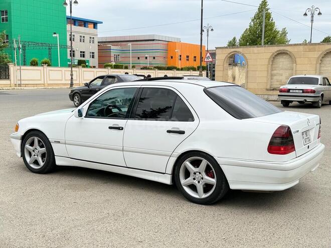 Mercedes C 230 1998, 352,584 km - 2.3 l - Biləsuvar