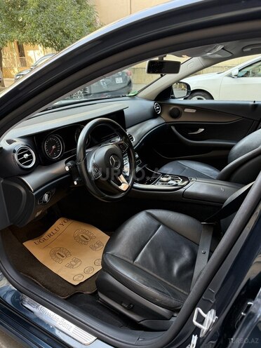 Mercedes E 200 d 2016, 211,112 km - 2.0 l - Bakı