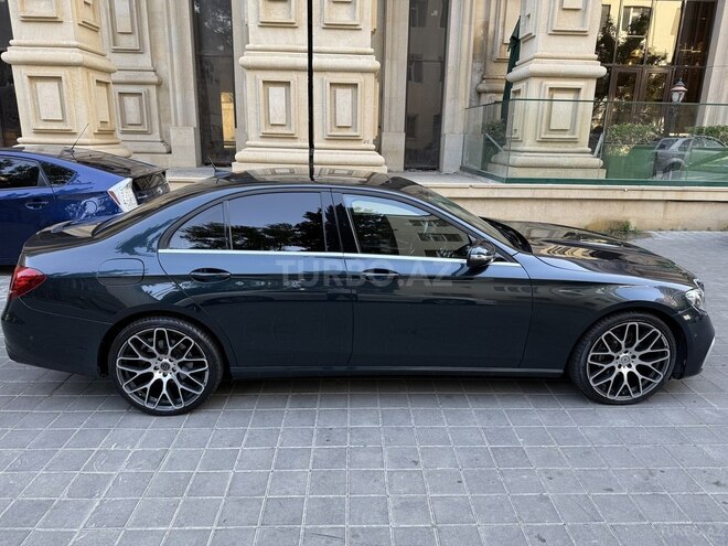 Mercedes E 200 d 2016, 211,112 km - 2.0 l - Bakı