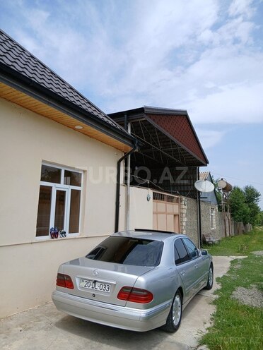 Mercedes E 240 1999, 320,000 km - 2.4 l - Şəmkir