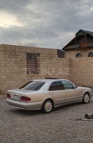 Mercedes E 240 1999, 320,000 km - 2.4 l - Şəmkir