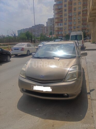 Toyota Prius-1