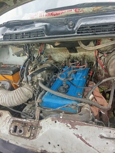 GAZ 33021 1998, 200,000 km - 2.4 l - Salyan