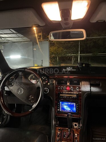 Mercedes E 270 2001, 207,841 km - 2.7 l - Bakı