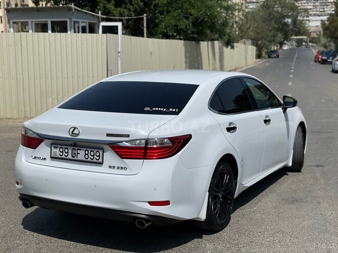 Lexus ES 250 2015, 130,100 km - 2.5 л - Bakı