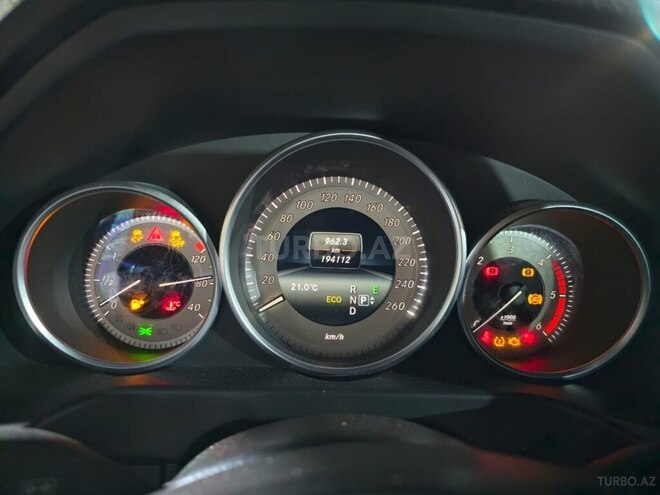 Mercedes E 220 d 2014, 198,000 km - 2.5 л - Bakı