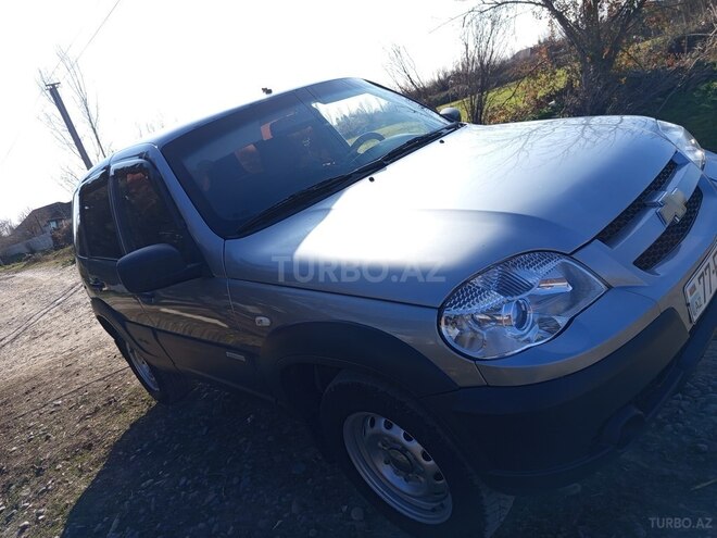 Chevrolet Niva 2014, 265,000 km - 1.7 l - Sabirabad