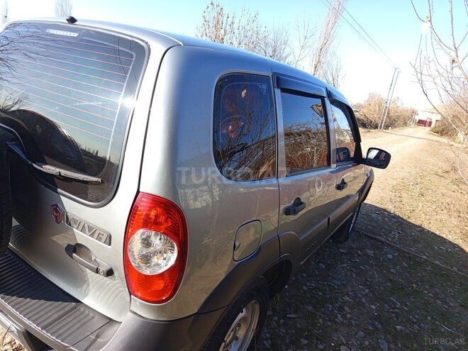 Chevrolet Niva 2014, 265,000 km - 1.7 l - Sabirabad