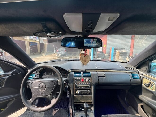 Mercedes E 230 1997, 282,000 km - 2.3 l - Mingəçevir
