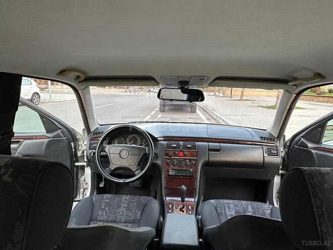 Mercedes E 300 d 1999, 410,000 km - 3.0 l - Bakı
