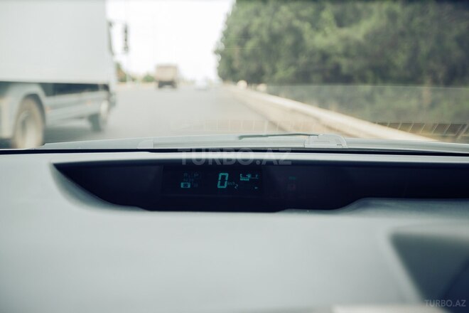 Toyota Prius-20