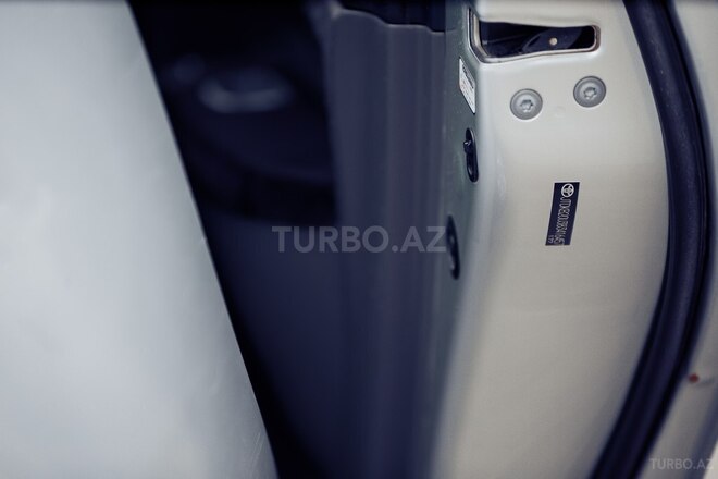 Toyota Prius-11