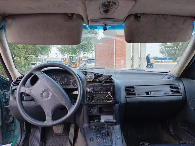 BMW 318 1993, 200,000 km - 1.8 l - Göyçay