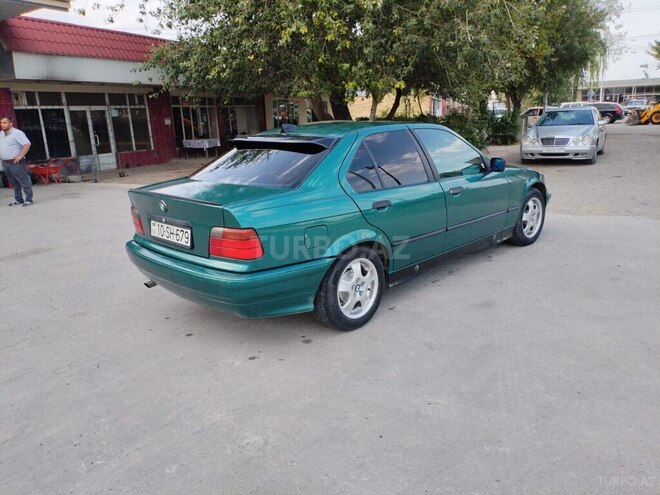 BMW 318 1993, 200,000 km - 1.8 l - Göyçay