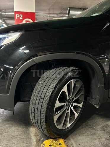 Kia Sorento-12