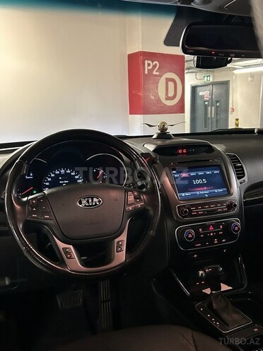 Kia Sorento-14