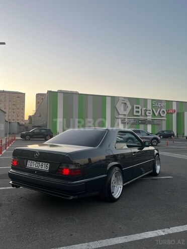 Mercedes C 230 1988, 252,000 km - 2.3 l - Bakı