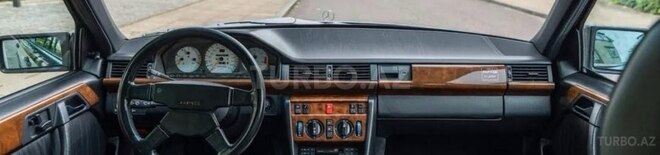Mercedes C 230 1988, 252,000 km - 2.3 l - Bakı