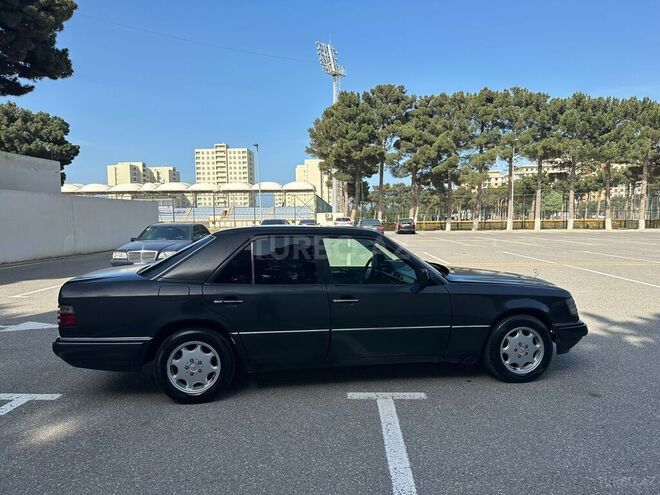 Mercedes E 220 1994, 344,800 km - 2.2 л - Sumqayıt