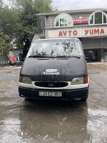 Ford Transit-1