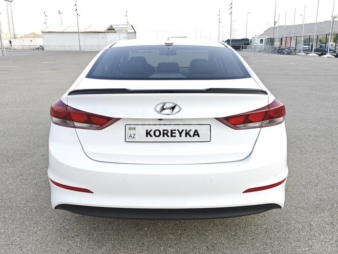 Hyundai Elantra 2018, 112,000 km - 1.6 л - Bakı