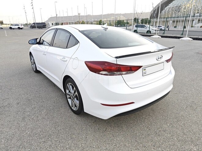 Hyundai Elantra 2018, 112,000 km - 1.6 л - Bakı