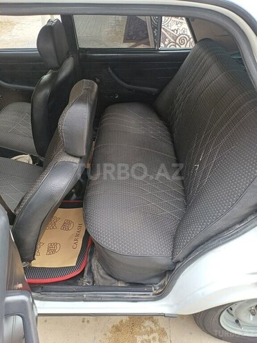 LADA (VAZ) 2106 1984, 99,999 km - 1.6 l - Salyan