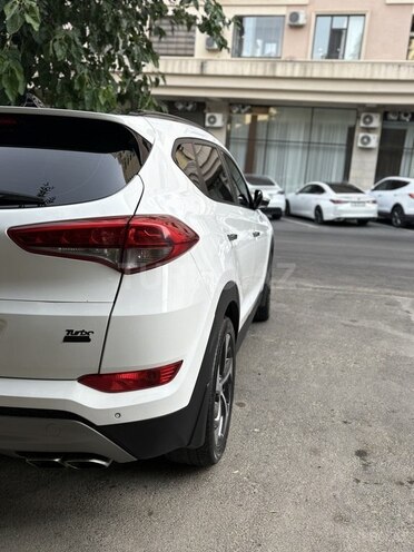 Hyundai Tucson-6