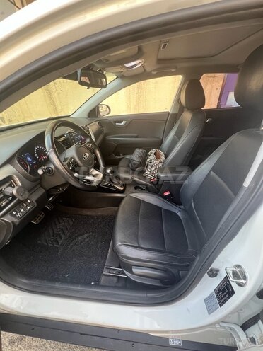 Kia Stonic-12
