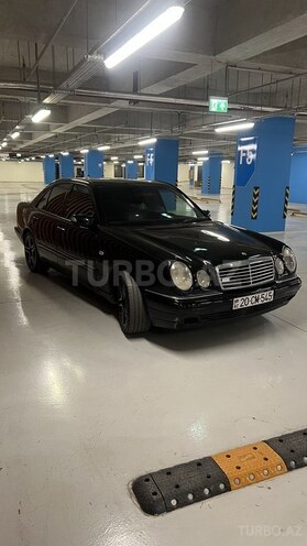 Mercedes E 240 1999, 250,000 km - 2.4 l - Gəncə