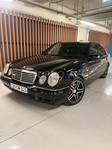 Mercedes E 240 1999, 250,000 km - 2.4 l - Gəncə