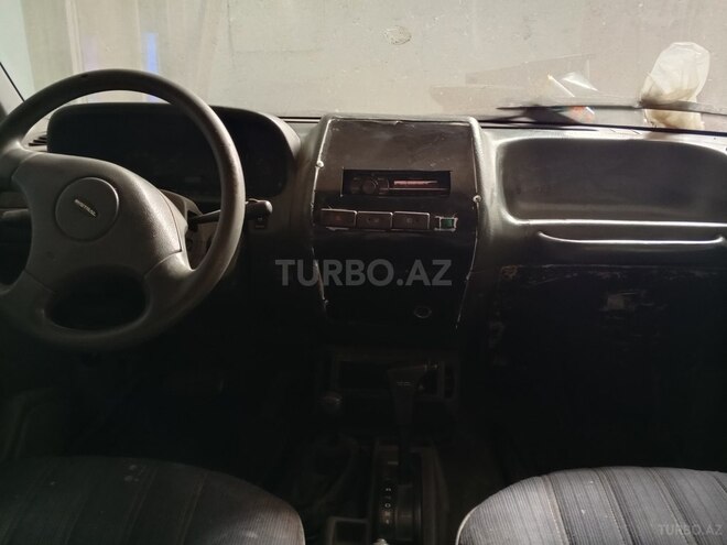 Nissan Terrano 1996, 560,000 km - 2.7 l - Gəncə