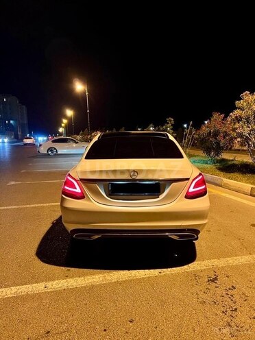 Mercedes C 200 d 2020, 92,000 km - 1.6 l - Bakı