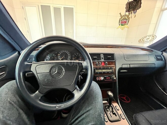 Mercedes C 240 1997, 330,300 km - 2.4 l - Ağcabədi
