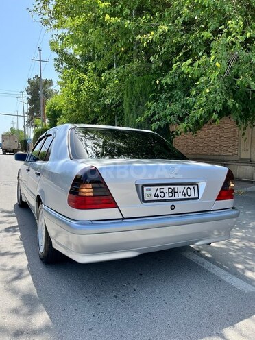 Mercedes C 240 1997, 330,300 km - 2.4 l - Ağcabədi