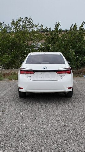 Toyota Corolla-4
