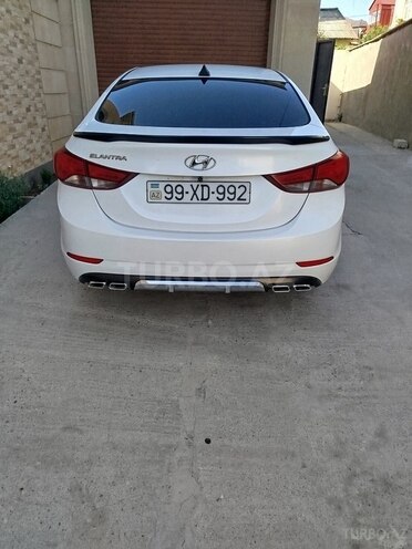 Hyundai Elantra 2015, 214,000 km - 1.8 л - Bakı