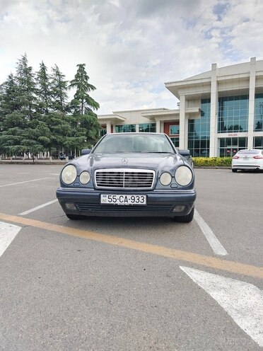 Mercedes E 230 1996, 496,000 km - 2.3 l - Yevlax