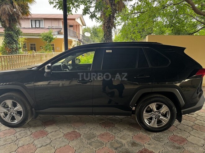 Toyota RAV4 2024, 8,800 km - 2.5 l - Samux
