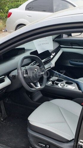Changan Uni-V iDD-16