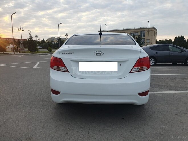 Hyundai Accent 2016, 195,300 km - 1.6 l - Bakı