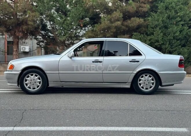 Mercedes C 230 1997, 358,000 km - 2.3 л - Bakı