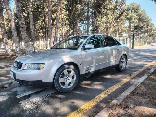 Audi A4 2001, 256,870 km - 1.8 l - Sumqayıt