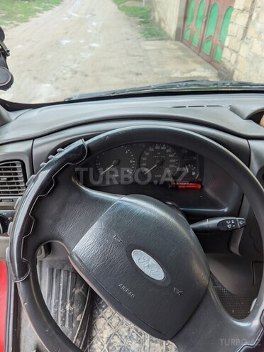 Ford Transit 2000, 500,000 km - 2.5 л - Quba